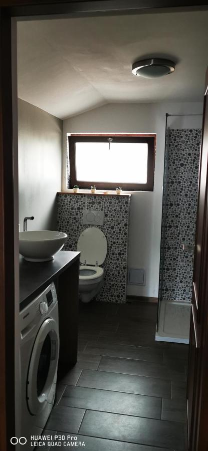 Luca'S Home Оршова Экстерьер фото